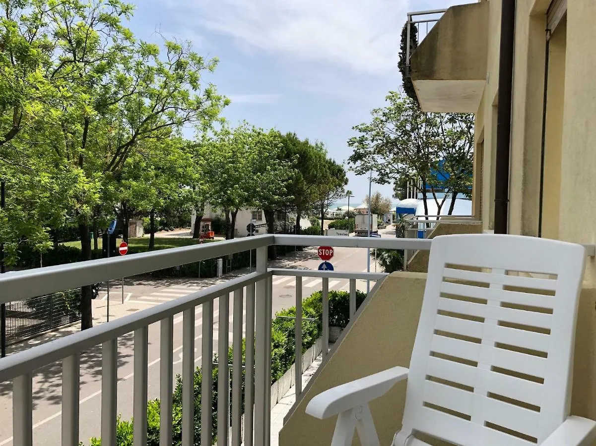 Appartamenti Palladio Carraro Immobiliare - Family Apartments Лидо-ди-Езоло Италия